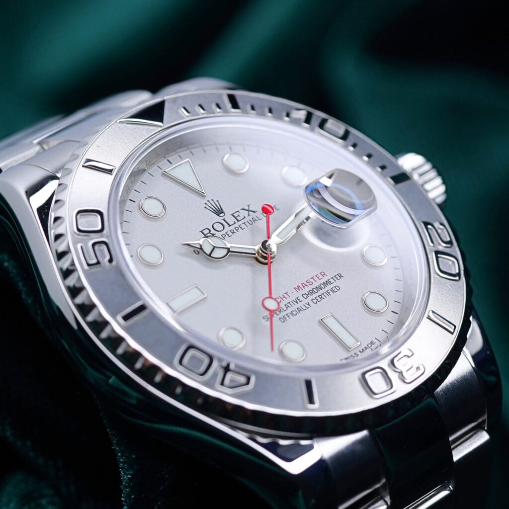 Rolex Yacht-Master Silver Dial Platinum Bezel Oyster Bracelet Stainless Steel 40mm MINT CONDITION COMPLETE SET 116622