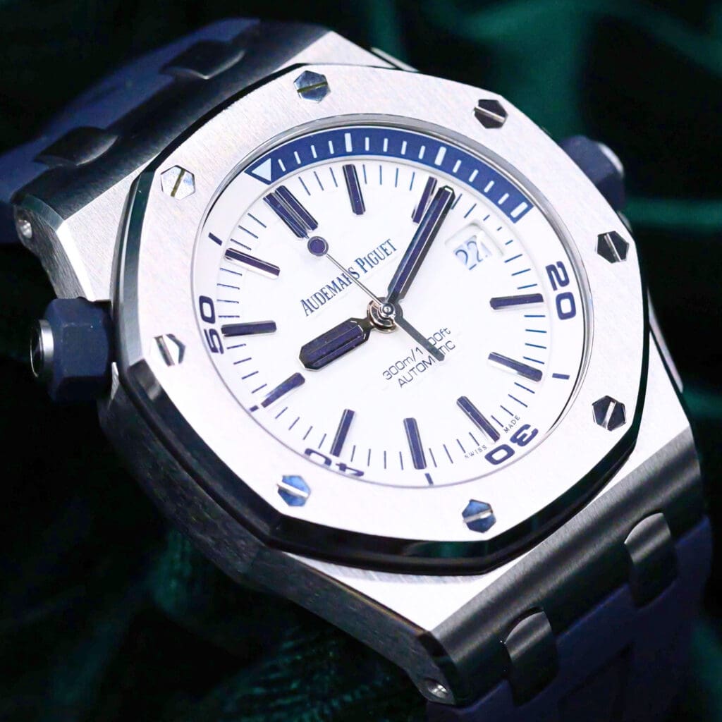 Audemars Piguet Royal Oak Offshore Diver "Admiral" White Mega Tapisserie Dial Blue Inner Bezel Blue Rubber Strap Stainless Steel 42mm MINT CONDITION COMPLETE SET 15710ST.OO.A010CA.01