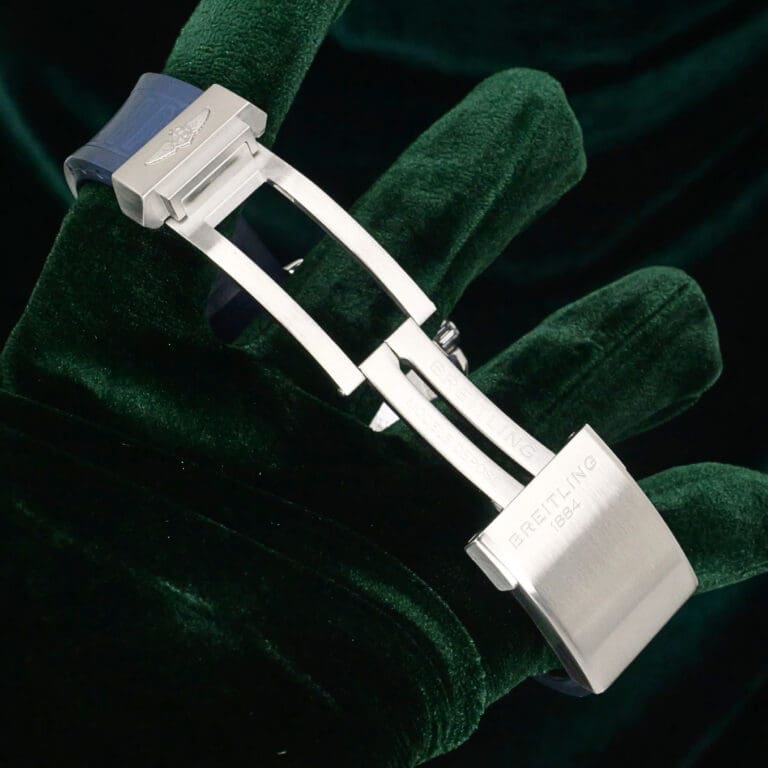 17 - buckle or clasp open