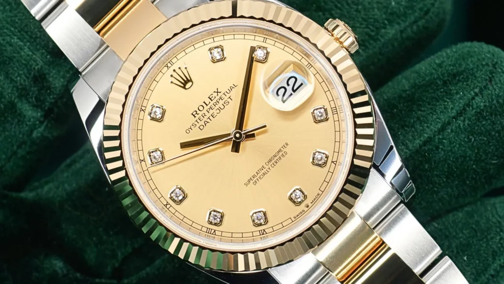 2025 Rolex Datejust 41 Champagne Dial Diamond 18K Yellow Gold Steel 126333 - Dial and Face Design