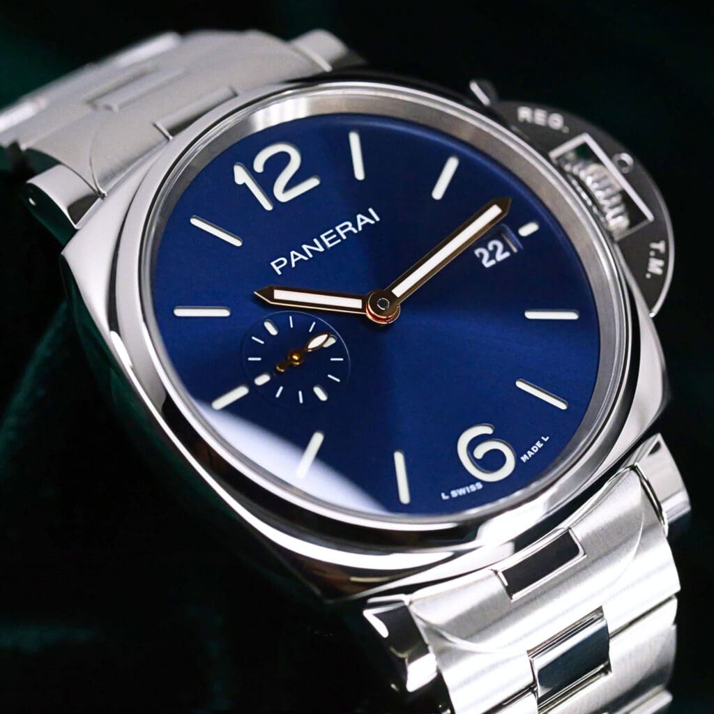 Panerai Luminor Due Blue Dial Stainless Steel 42mm MINT CONDITION COMPLETE SET PAM01124