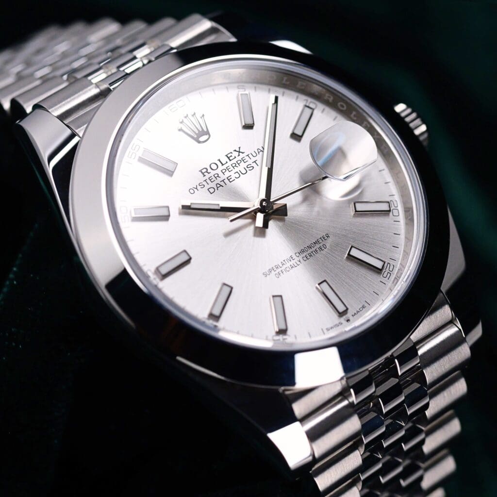 2026 NEW UNWORN Rolex Datejust 41 Silver Dial Smooth Bezel Jubilee Bracelet Stainless Steel 41mm COMPLETE SET 126300