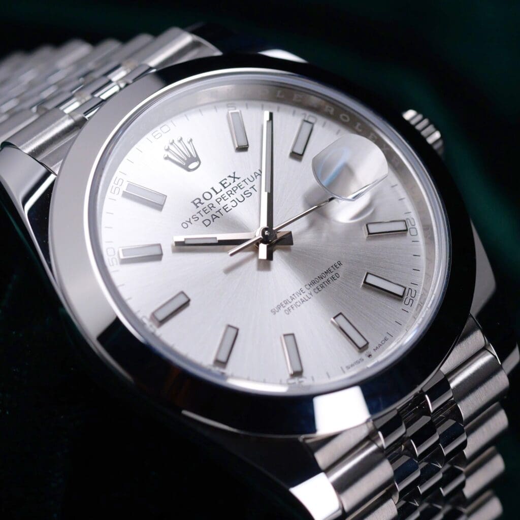 2026 NEW UNWORN Rolex Datejust 41 Silver Dial Smooth Bezel Stainless Steel Jubilee Bracelet 41mm COMPLETE SET 126300-0004