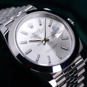 2026 NEW UNWORN Rolex Datejust 41 Silver Dial Smooth Bezel Stainless Steel Jubilee Bracelet 41mm COMPLETE SET 126300-0004