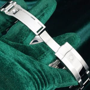 17 - buckle or clasp open