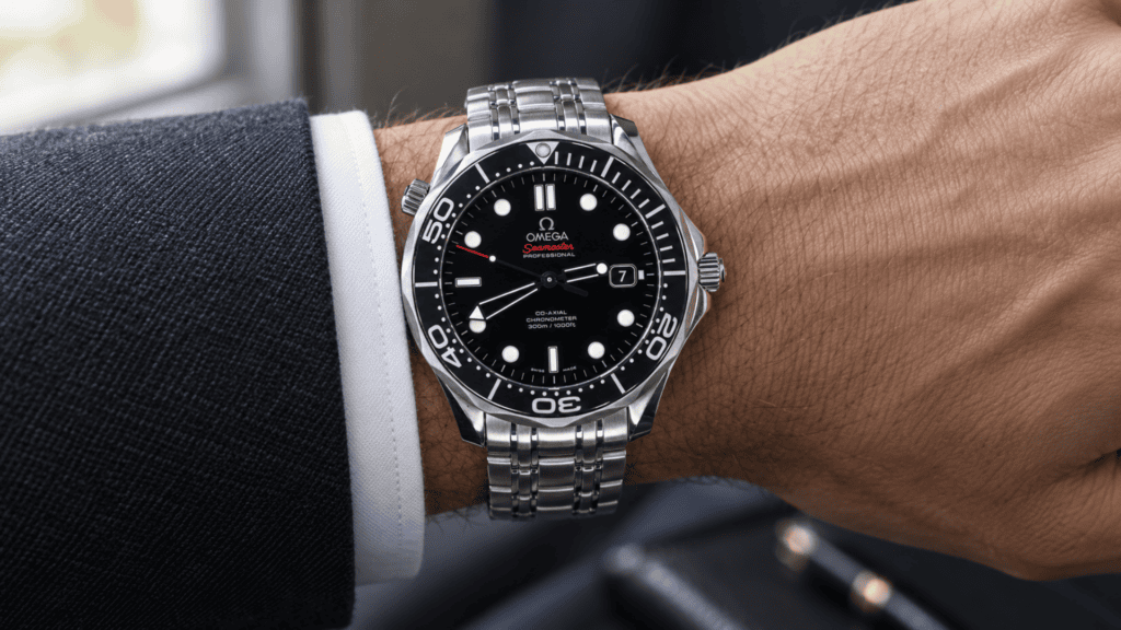 2018 Omega Seamaster Diver 300M Black Dial 41mm 212.30.41.20.01.003 - On the wrist feel